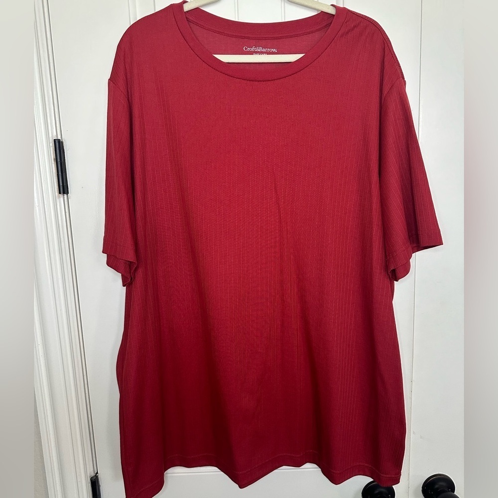 Croft & Barrow Men’s Red Short Sleeve Tee - Picture 1 of 3